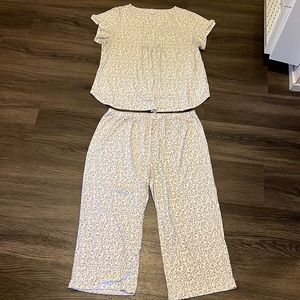 ME by Miss Elaine beautiful pajamas!!